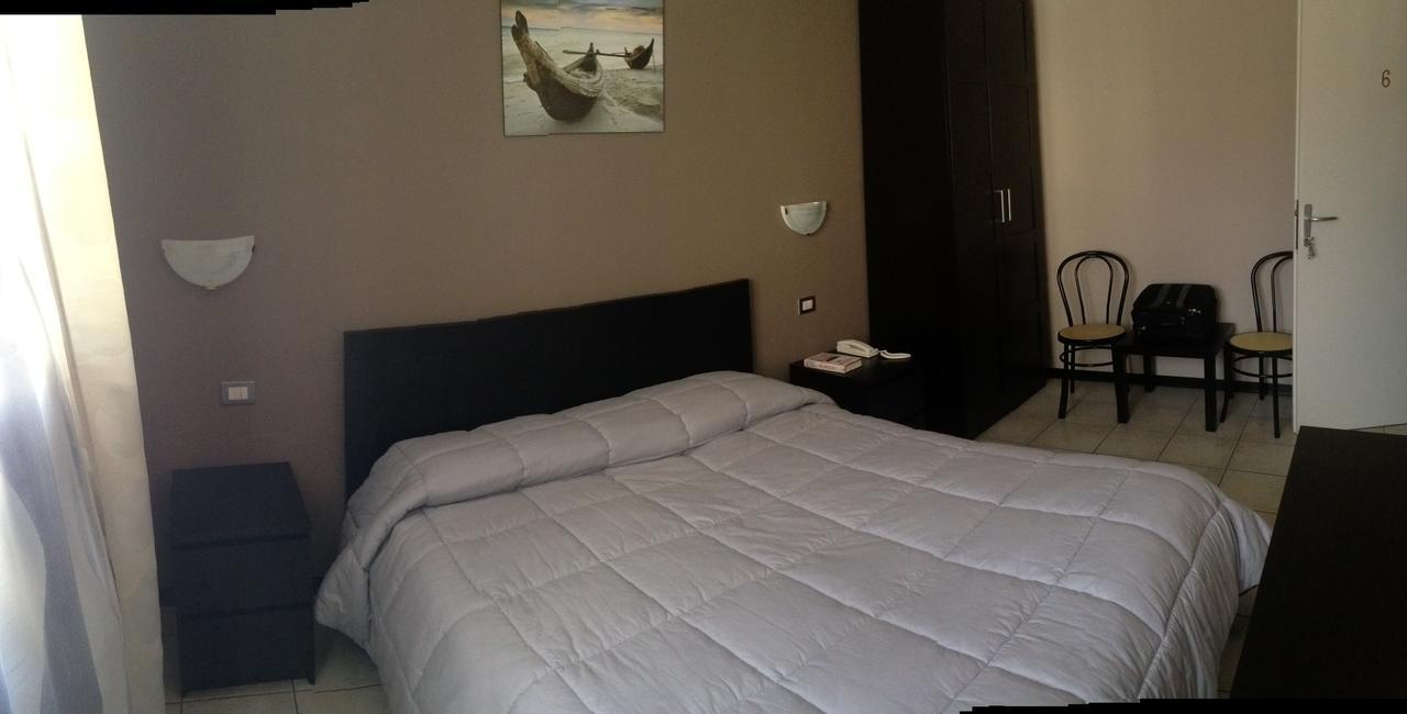 Grignasco Albergo Aurora חדר תמונה